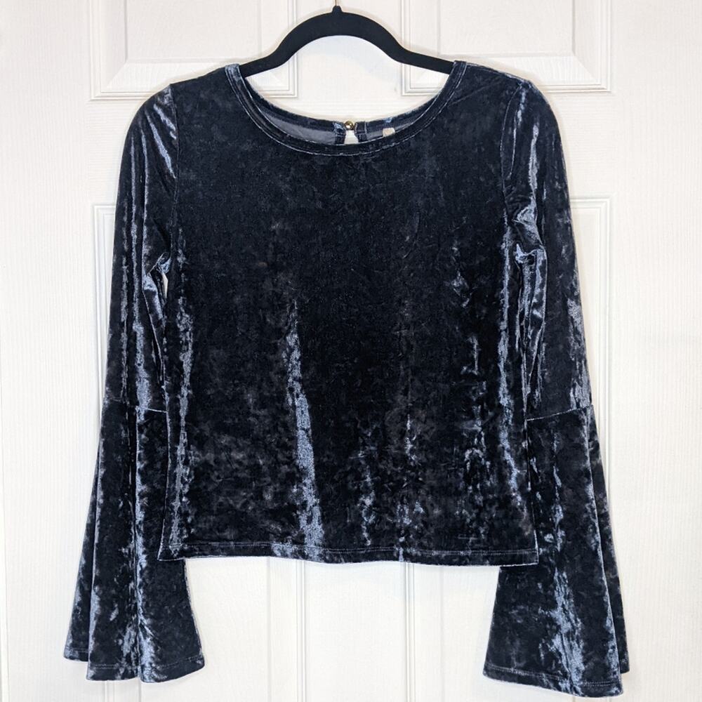True Destiny Blue Crush Velvet Velour Long Bell Sleeves Top M